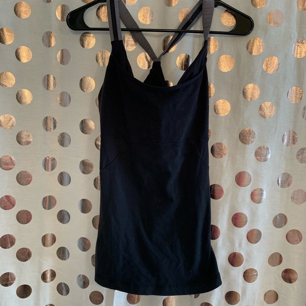Black LuLu Lemon Tank 🍋